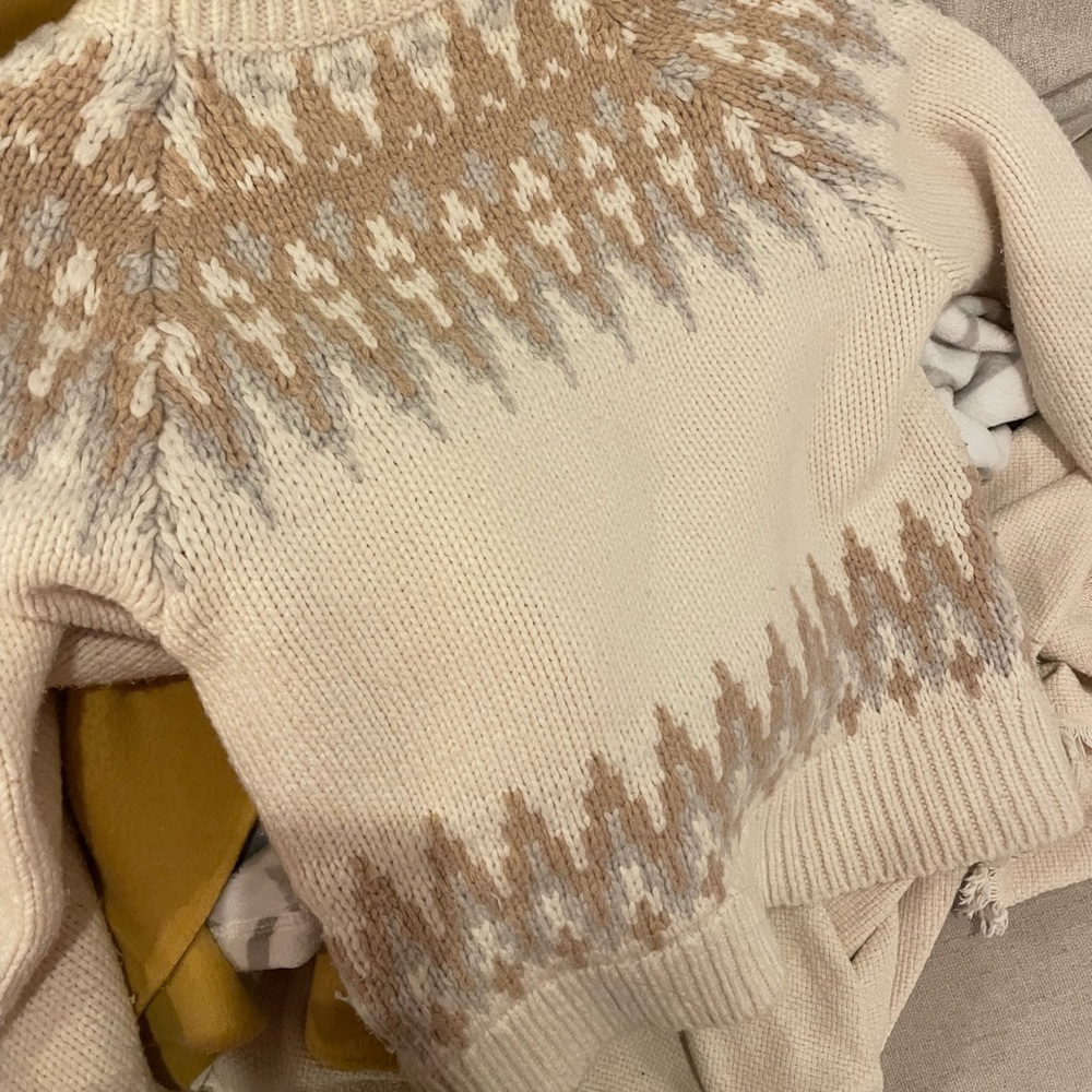 club moncaco sweater